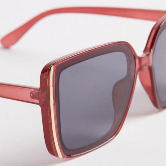 ๐ ๐ถ๏ธ Square Smoke Lens Sunglasses NWT Torrid New! - Picture 3 of 3